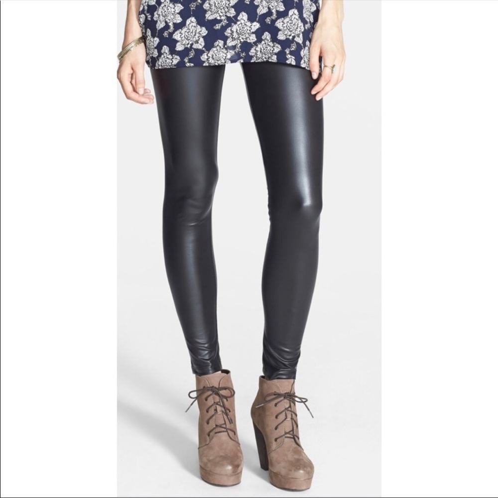 Mimi Chica women’s faux leather leggings